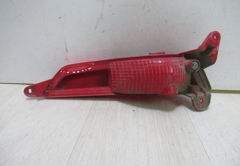 Противотуманная фара (Птф) задняя левая Hyundai Creta oem 92405m0100 (сломано 1 креплении)