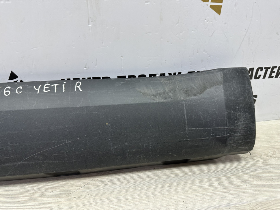 Порог правый бу Skoda Yeti OEM 5L0853856A Порог правый бу Skoda Yeti OEM 5L0853856A