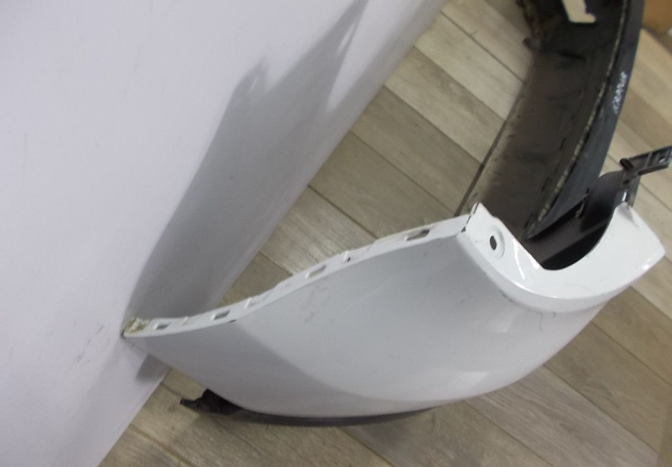 Бампер задний бу Renault Kaptur OEM 850220429R