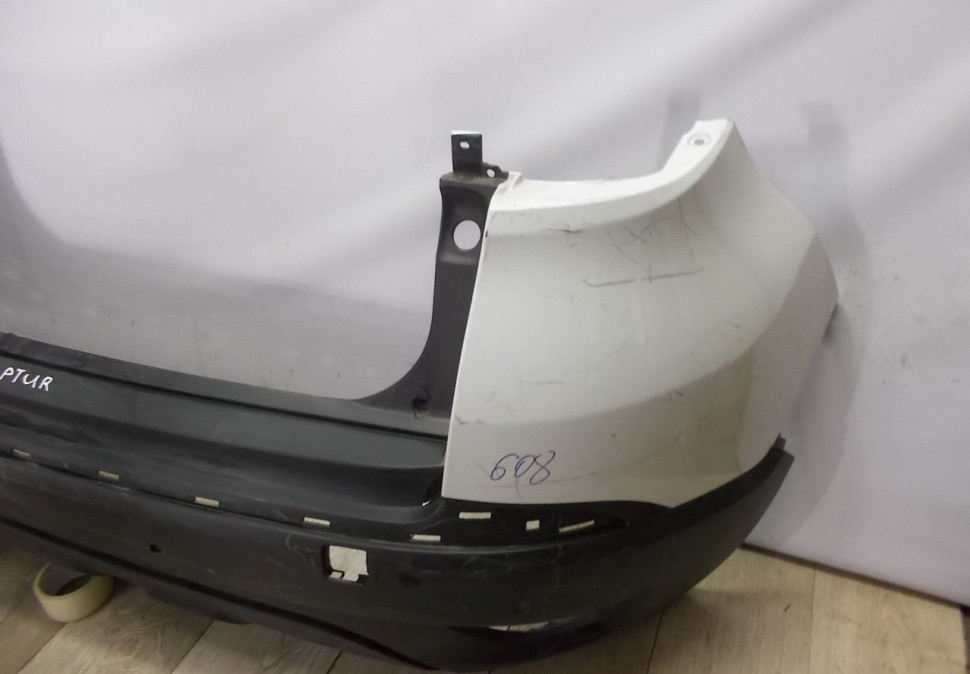 Бампер задний бу Renault Kaptur OEM 850220429R