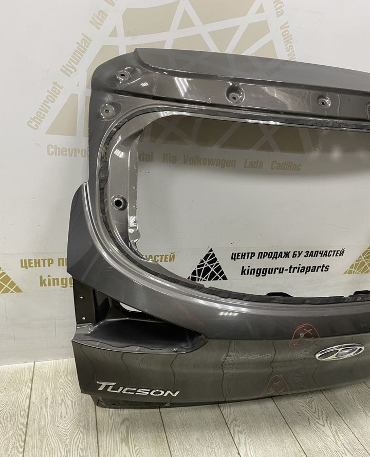 Крышка багажника Hyundai Tucson 3 рестайлинг 2018 OEM 73700D7500
