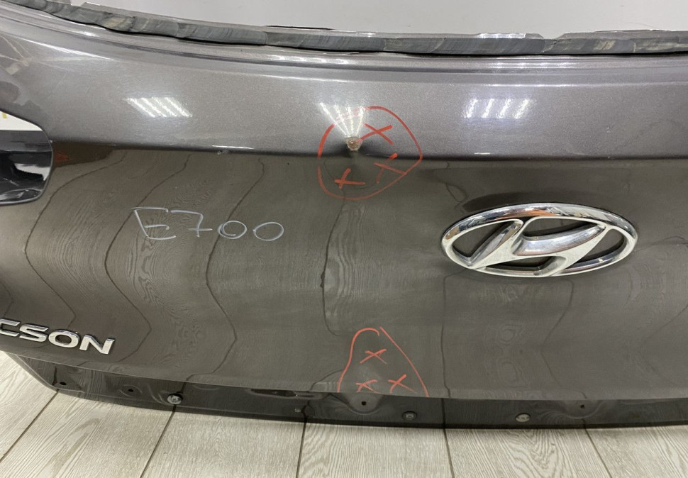 Крышка багажника Hyundai Tucson 3 рестайлинг 2018 OEM 73700D7500
