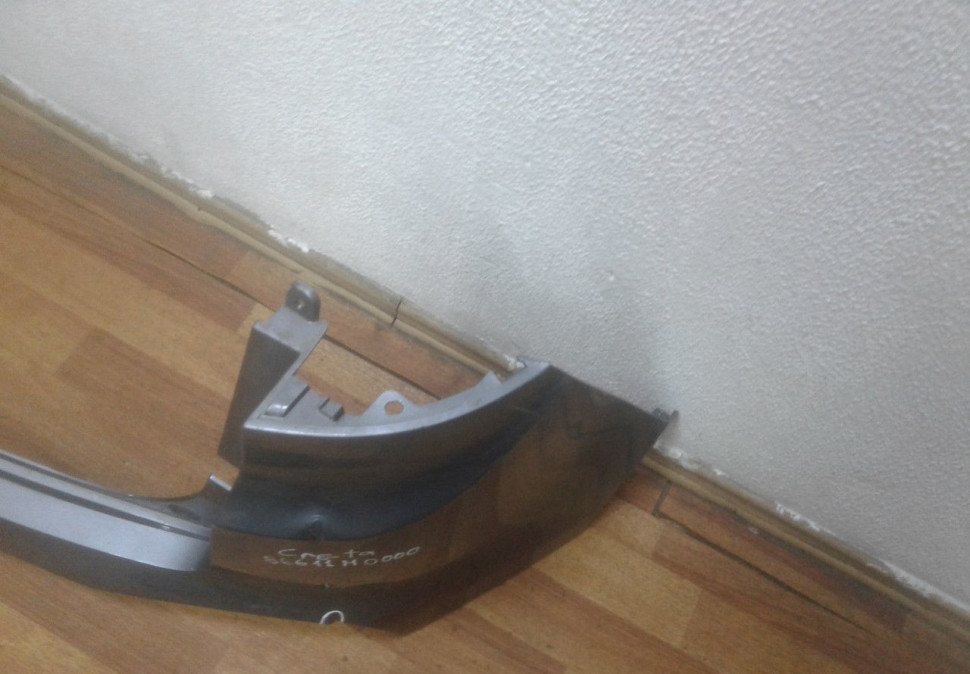 Бампер задний Hyundai Creta 16- oem 86611M0000 (мал. трещина)