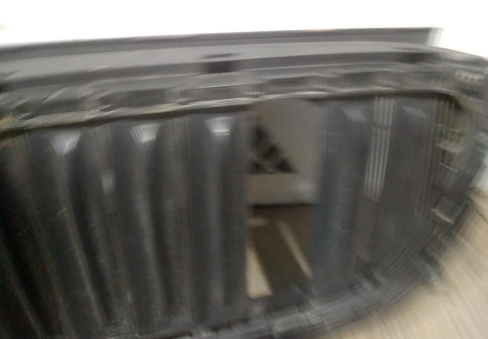 Воздушная заслонка бу BMW 6 G32 GT OEM 51137497775 Воздушная заслонка бу BMW 6 G32 GT OEM 51137497775