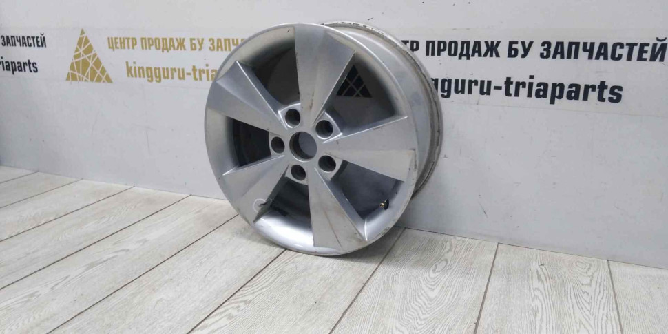 Диск колесный литой R16 Skoda Octavia A7 OEM 5E0601025CD