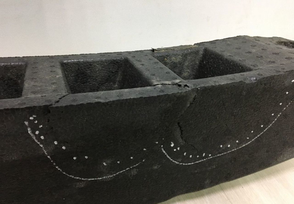 Абсорбер заднего бампера Volkswagen Polo седан oem 6RU807251A (трещины )