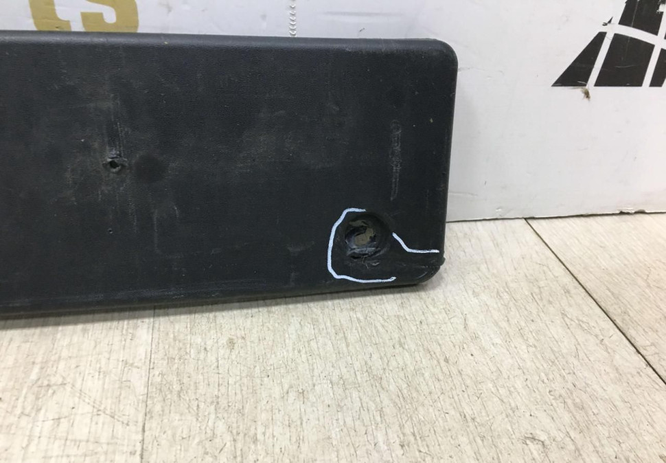 Подиум номерного знака Hyundai Tucson 3 рест 2015 oem 86529D7500