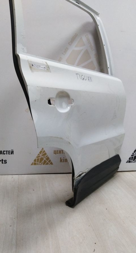 Дверь задняя правая Volkswagen Tiguan 1 07-16 oem 5N0833056A Дверь задняя правая Volkswagen Tiguan 1 07-16 oem 5N0833056A