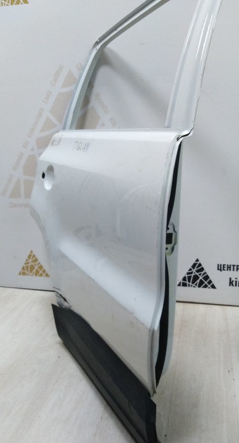 Дверь задняя правая Volkswagen Tiguan 1 07-16 oem 5N0833056A Дверь задняя правая Volkswagen Tiguan 1 07-16 oem 5N0833056A