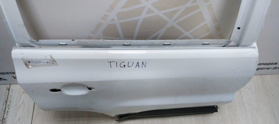 Дверь задняя правая Volkswagen Tiguan 1 07-16 oem 5N0833056A Дверь задняя правая Volkswagen Tiguan 1 07-16 oem 5N0833056A