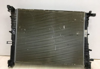 Радиатор охлаждения бу Lada Largus OEM 214105731R (слом.2креп)  (скл-3)