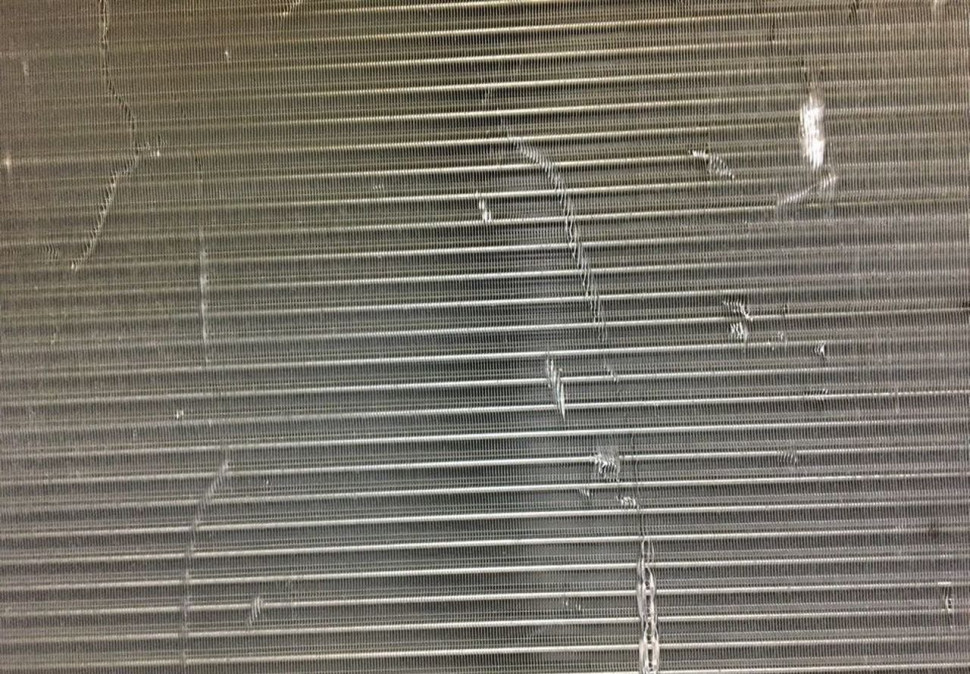 Радиатор охлаждения бу Lada Largus OEM 214105731R (слом.2креп) (скл-3) Радиатор охлаждения бу Lada Largus OEM 214105731R (слом.2креп) (скл-3)