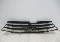 Решетка радиатора Lada Vesta oem 8450008666 (мал.трещины ,слом.мал.часть) (скл-3)