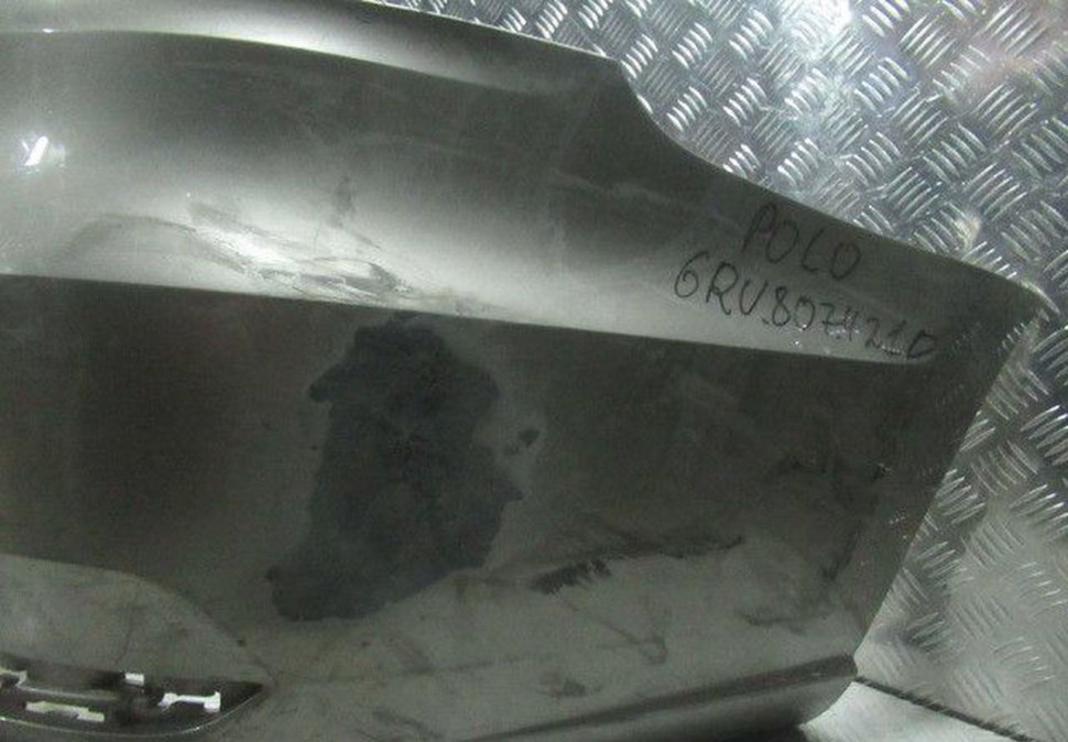Бампер задний Volkswagen Polo 5 oem 6RU807421D