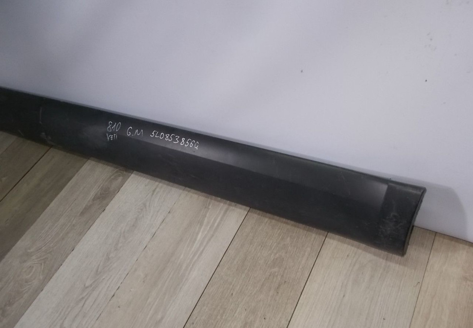 Порог правый бу Skoda Yeti OEM 5L0853856G Порог правый бу Skoda Yeti OEM 5L0853856G