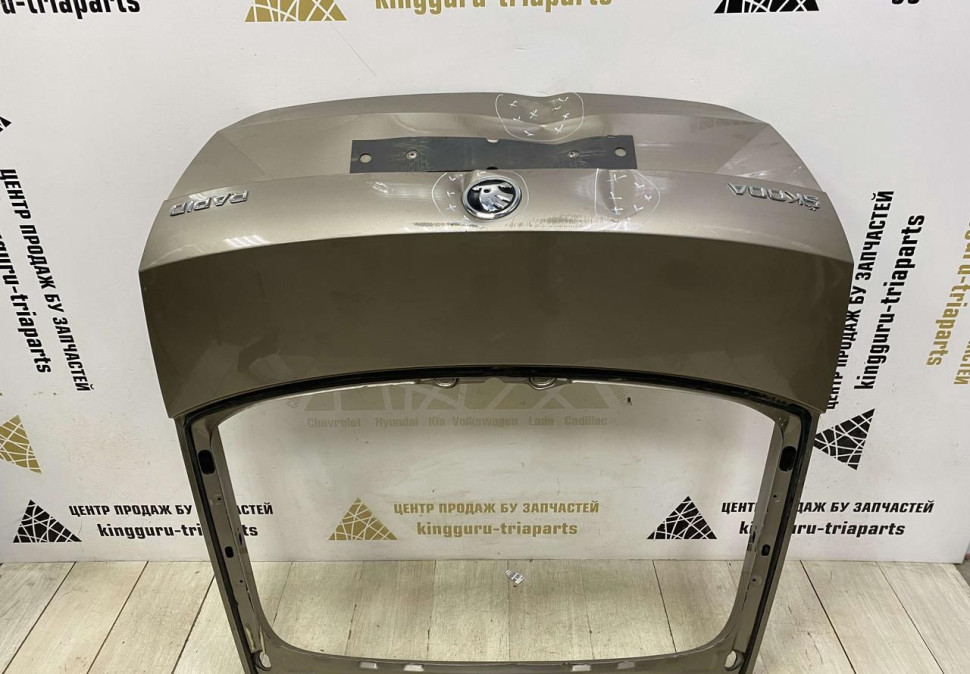 Крышка багажника Skoda Rapid OEM 5J5827025A