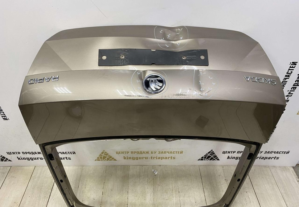Крышка багажника Skoda Rapid OEM 5J5827025A