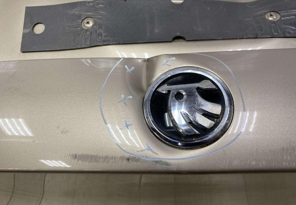 Крышка багажника Skoda Rapid OEM 5J5827025A
