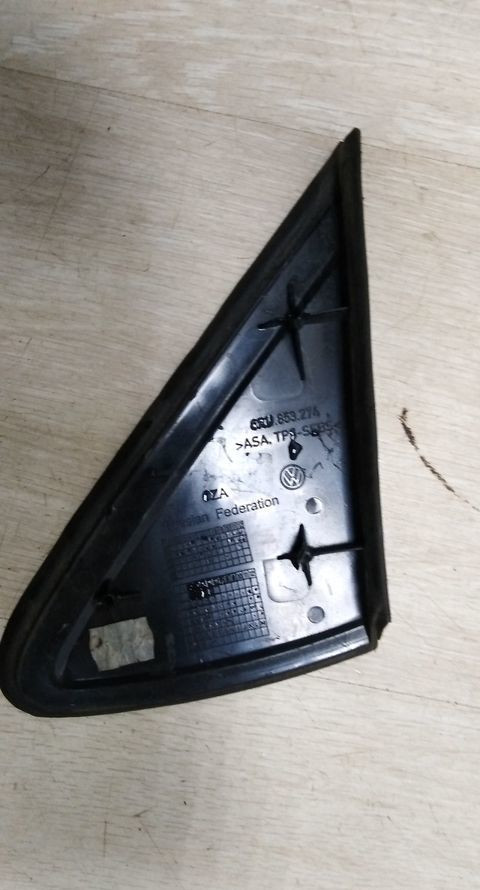 Накладка зеркала правая Volkswagen Polo 5 09-20 oem 6RU853274 Накладка зеркала правая Volkswagen Polo 5 09-20 oem 6RU853274