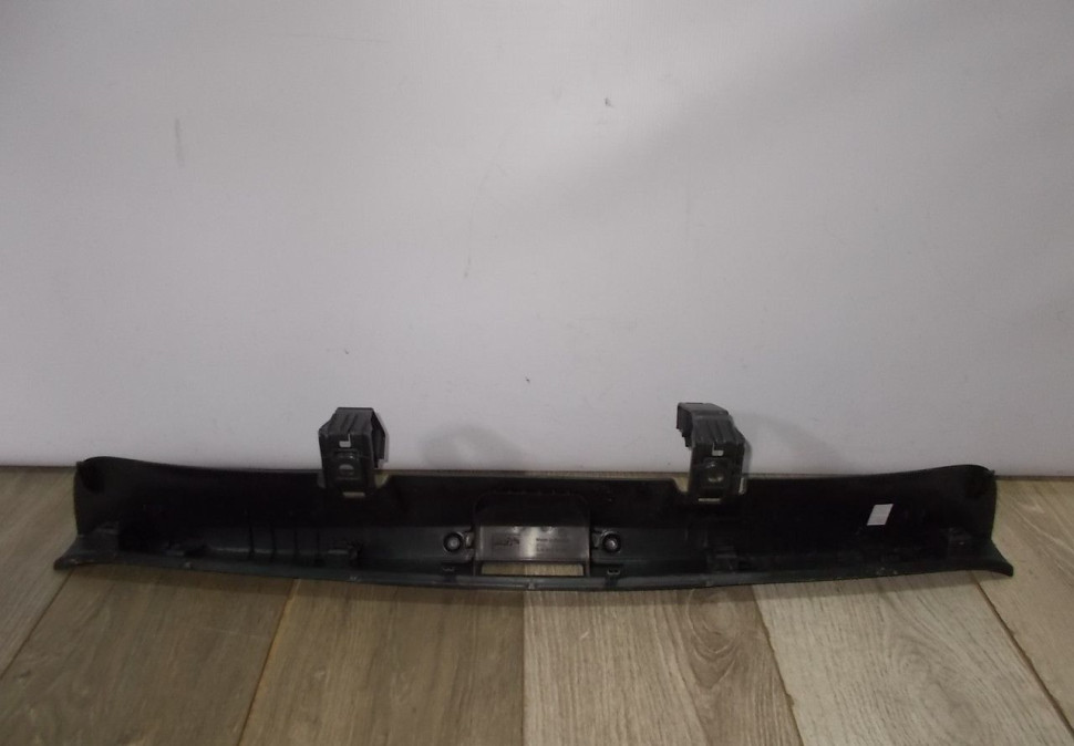 Обивка задней панели бу Skoda Rapid OEM 5JA863485B Обивка задней панели бу Skoda Rapid OEM 5JA863485B