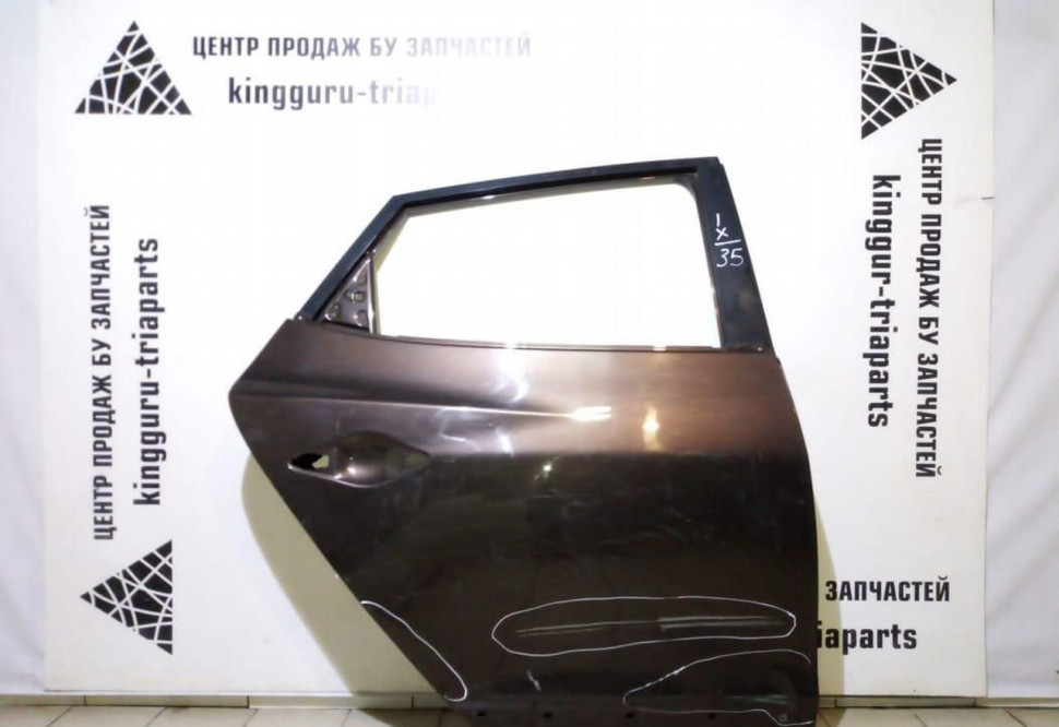 Дверь задняя правая Hyundai IX35 (10-15) oem 770042Y010 (скл-3)