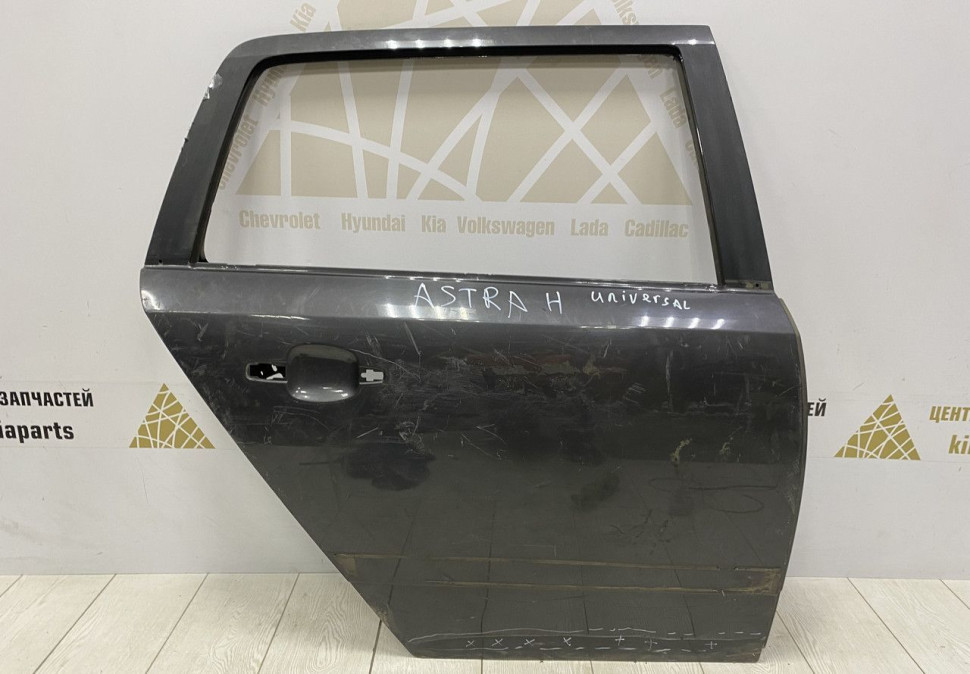 Дверь задняя правая Opel Astra H Универсал (вмятина) OEM 13168046 Дверь задняя правая Opel Astra H Универсал (вмятина) OEM 13168046