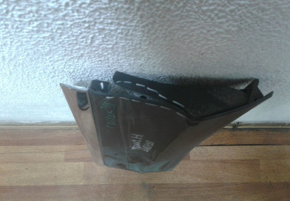 Молдинг двери задний правый Volkswagen Tiguan 2 oem 5na854950 (скл-3) Молдинг двери задний правый Volkswagen Tiguan 2 oem 5na854950 (скл-3)