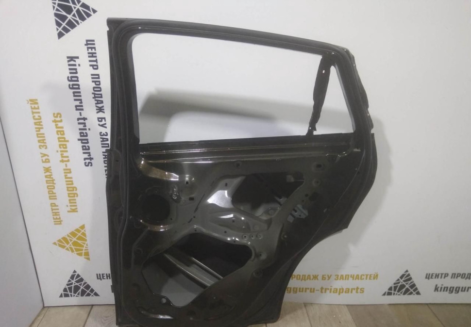 Дверь задняя правая бу BMW X6 F16 OEM 41517386744