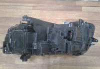 Фара правая Volkswagen Tiguan 2 oem 5NB941082A (царапина)