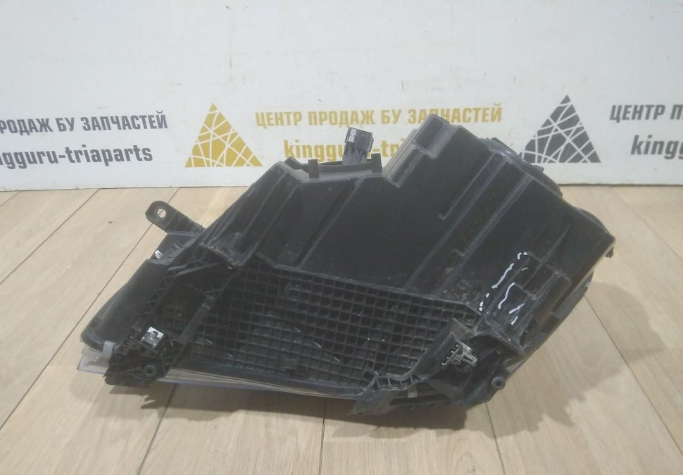 Фара ЛЭД LED правая бу BMW X5 F15 OEM 63117442648 Фара ЛЭД LED правая бу BMW X5 F15 OEM 63117442648