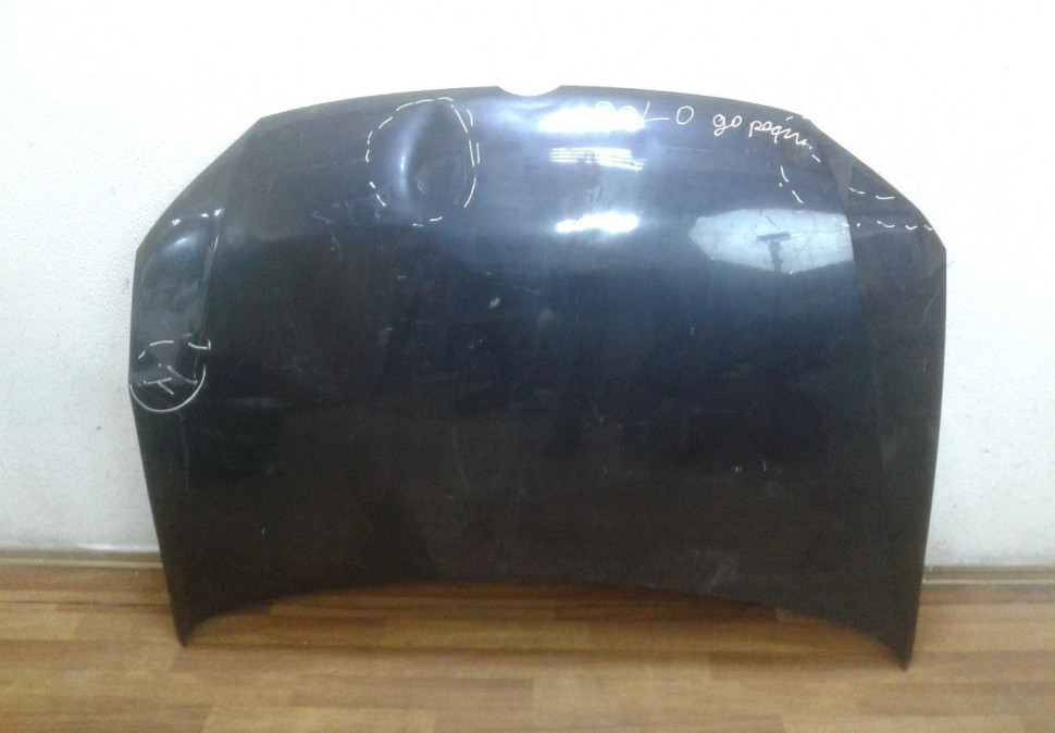 Капот Volkswagen Polo рест oem 6RU823031B (вмятины) (скл-3)