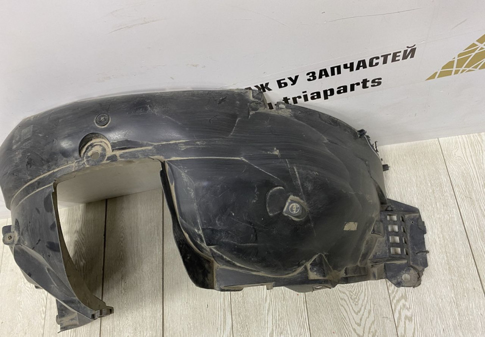 Подкрылок передний левый Renault Logan 2 рестайлин 2019 г OEM 638412813R