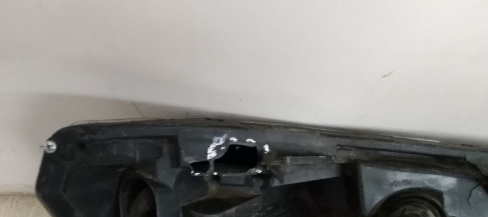 Фара передняя левая Lada Vesta (15>) oem 21803711011 (скл-3) Фара передняя левая Lada Vesta (15>) oem 21803711011 (скл-3)