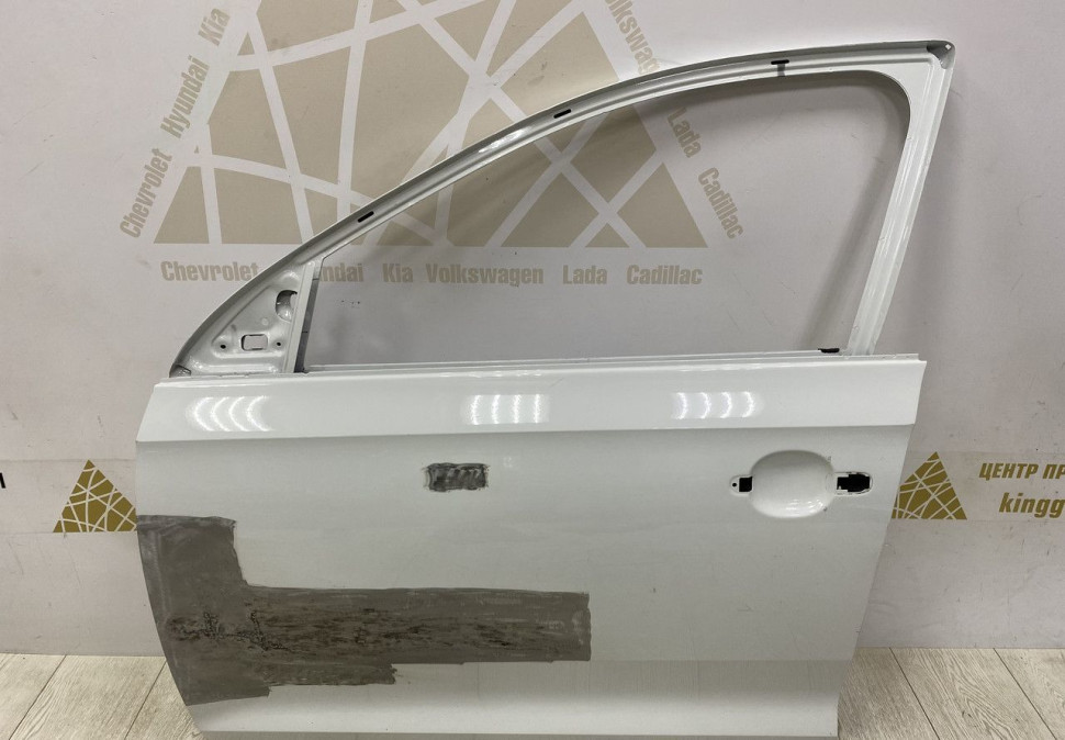 Дверь передняя левая Skoda Rapid OEM 5JA831051D