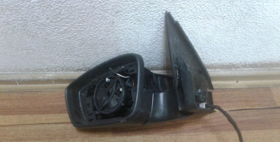 Корпус зеркала левый бу Skoda Rapid рестайлинг OEM 5JB867501 Корпус зеркала левый бу Skoda Rapid рестайлинг OEM 5JB867501