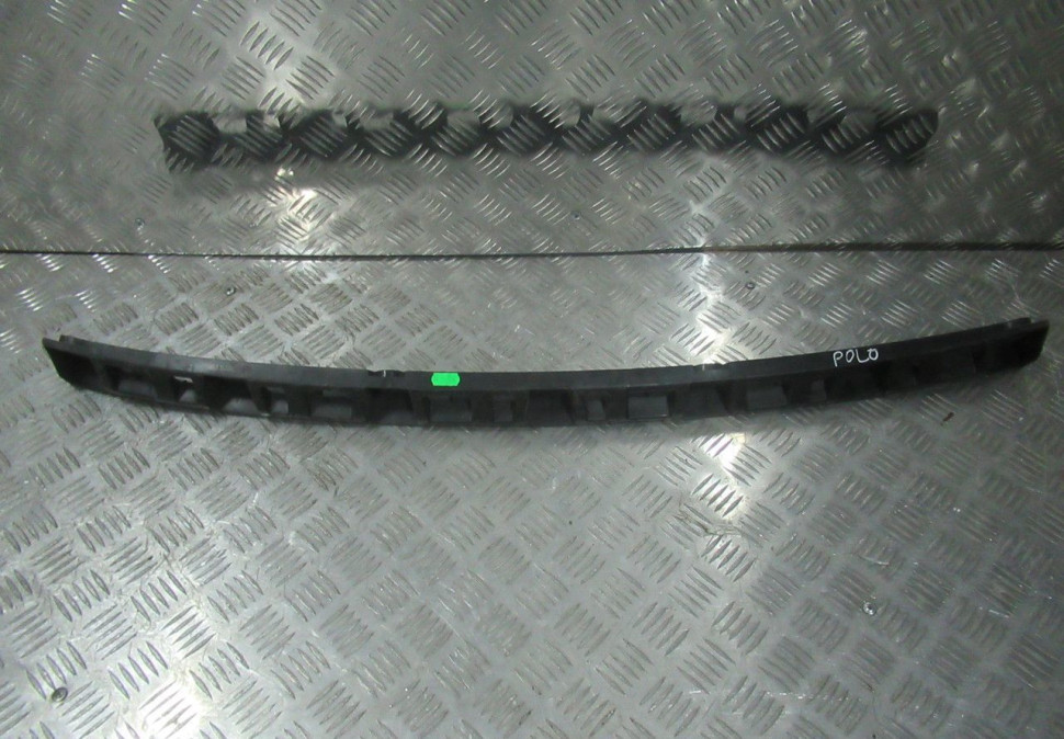 Кронштейн заднего бампера Volkswagen Polo седан oem 6ru807863
