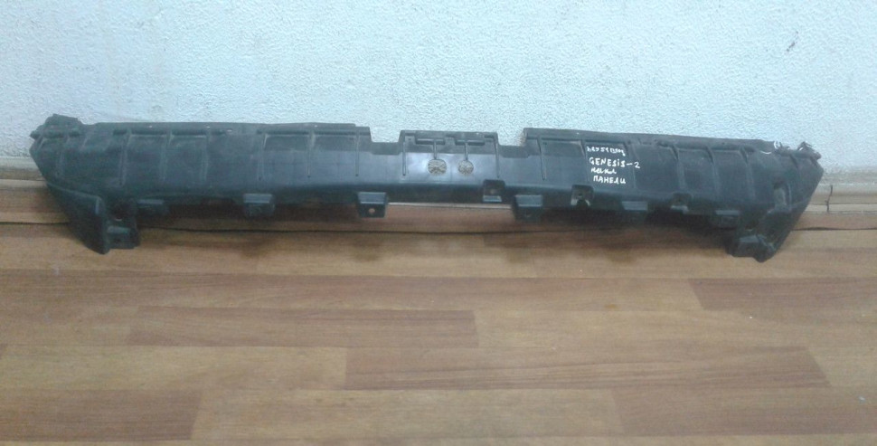 Накладка передней панели Hyundai Genesis 2 oem 86551B1000 (трещина) Накладка передней панели Hyundai Genesis 2 oem 86551B1000 (трещина)