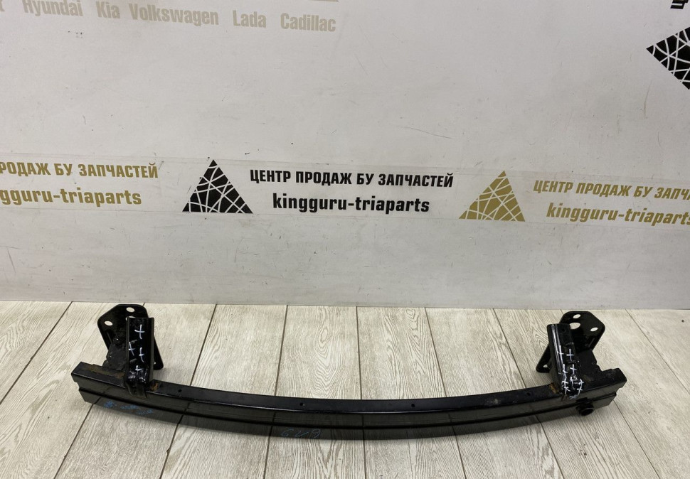 Усилитель переднего бампера Hyundai Creta 2016 OEM 64900M0000