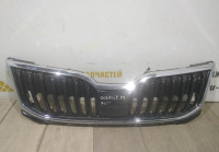 Решетка радиатора бу Skoda Octavia A7 рестайлинг OEM 5E0853653C