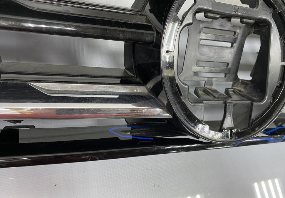 Решетка радиатора Volkswagen Tiguan 2 дорестайлинг 2016 OEM 5NA853653B 5NA853651 Решетка радиатора Volkswagen Tiguan 2 дорестайлинг 2016 OEM 5NA853653B 5NA853651