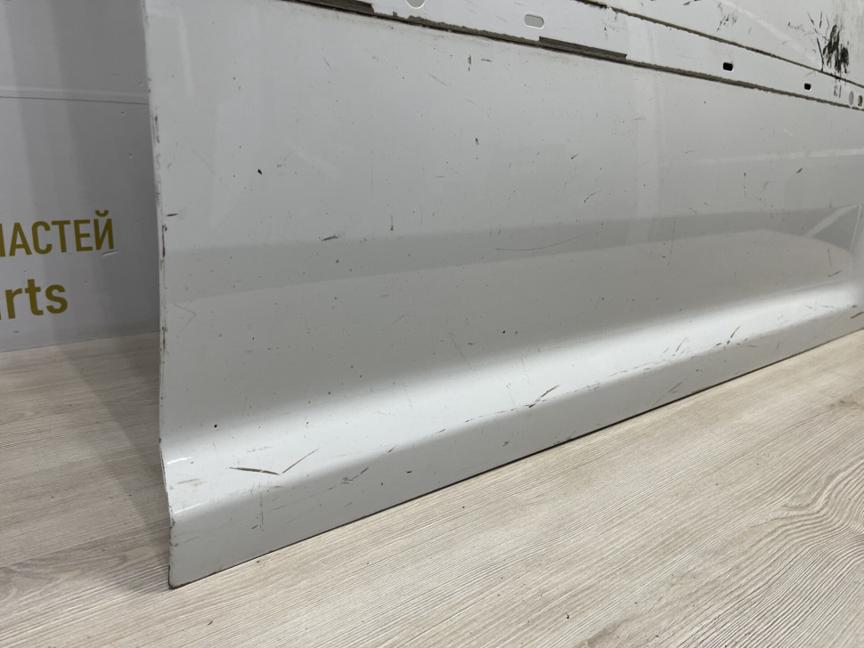 Дверь передняя правая Volkswagen Caddy 3 2003 OEM 2K0831056B