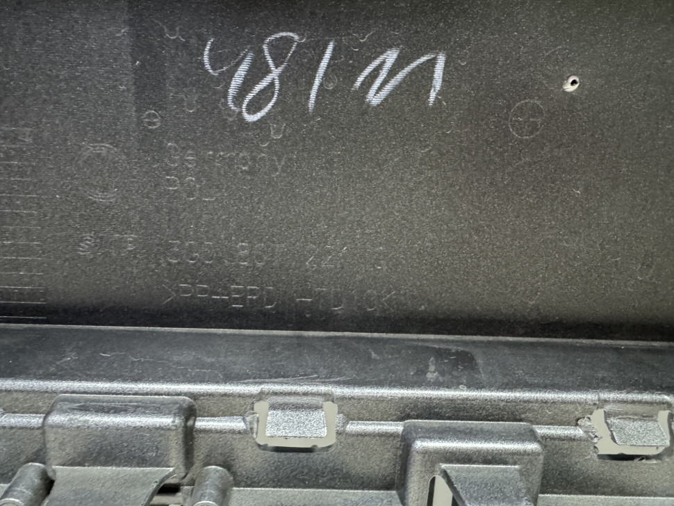 Бампер передний Volkswagen Passat B8 Alltrack OEM 3G0807221C Бампер передний Volkswagen Passat B8 Alltrack OEM 3G0807221C