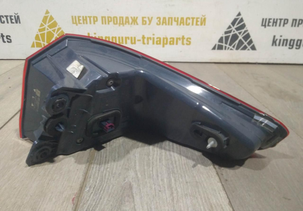 Фонарь диодный внешний левый бу BMW 5 G30 OEM 63217376463 Фонарь диодный внешний левый бу BMW 5 G30 OEM 63217376463