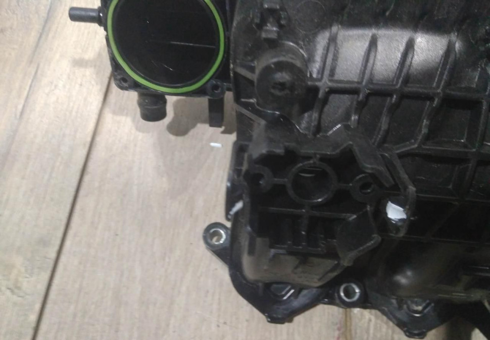 Впускной коллектор бу Skoda Superb 3 1.4 OEM 04E129711L Впускной коллектор бу Skoda Superb 3 1.4 OEM 04E129711L