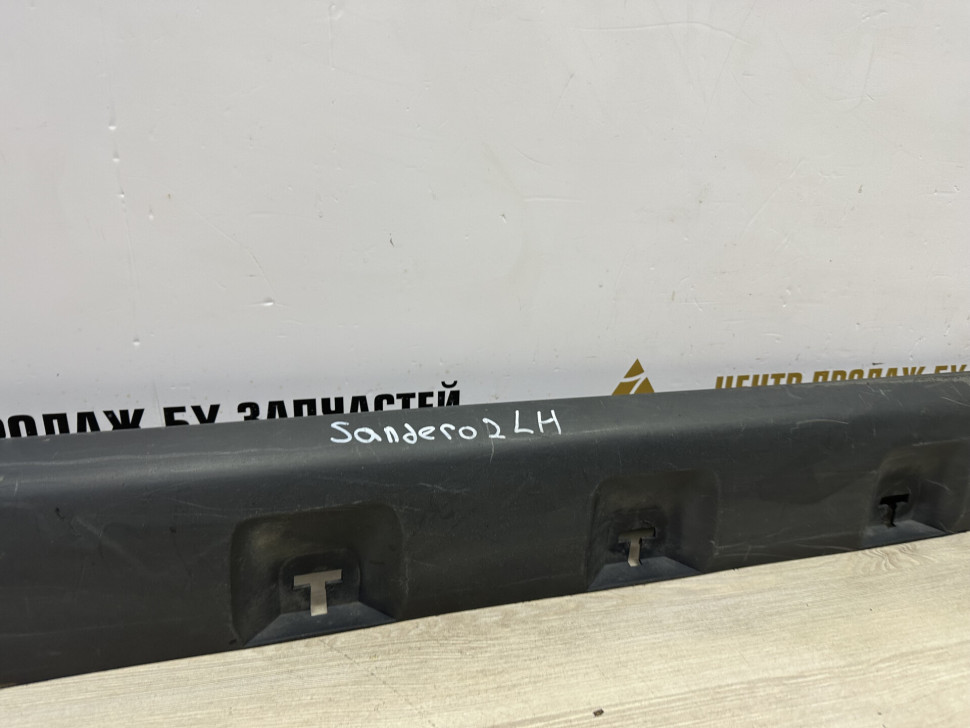 Порог левый бу Renault Sandero Stepway 2 OEM 764190070R