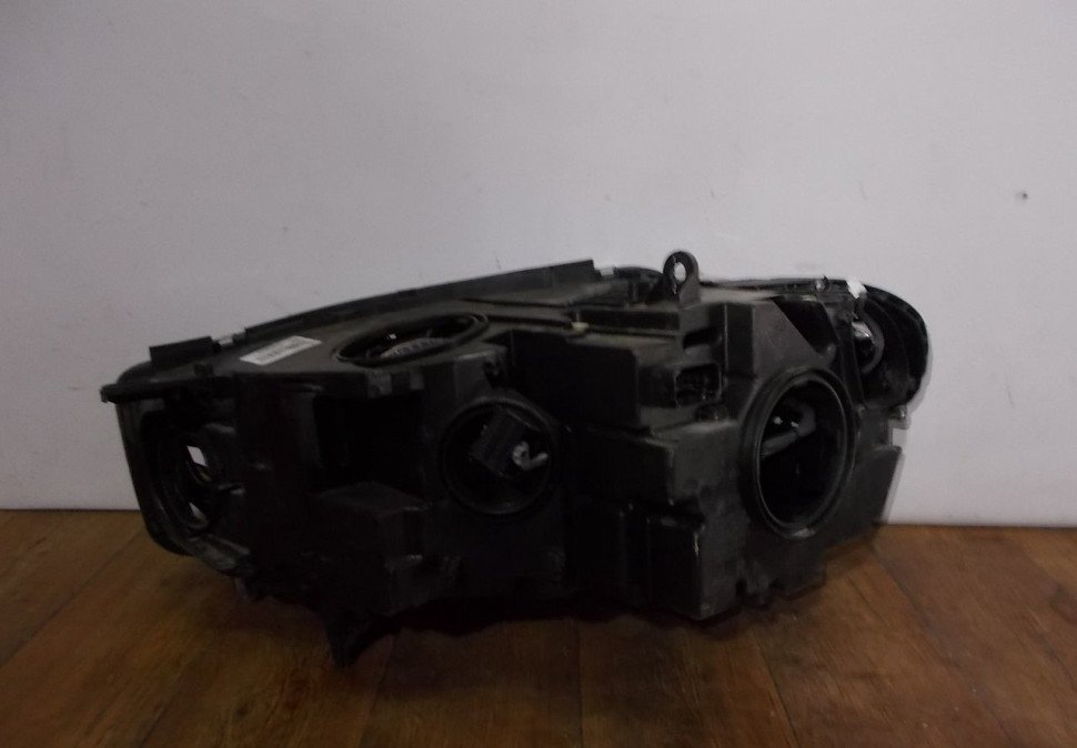 Фара ЛЭД (LED) правая бу BMW X5 F15 OEM 7294812 Фара ЛЭД (LED) правая бу BMW X5 F15 OEM 7294812