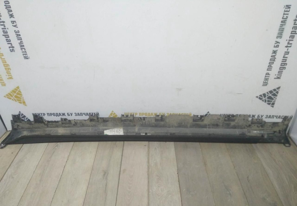 Порог правый бу BMW X7 G07 OEM 51779478332