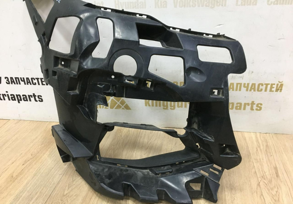 Кронштейн противотуманной фары правый BMW 2 F44 Grand Coupe OEM 51118075482 Кронштейн противотуманной фары правый BMW 2 F44 Grand Coupe OEM 51118075482