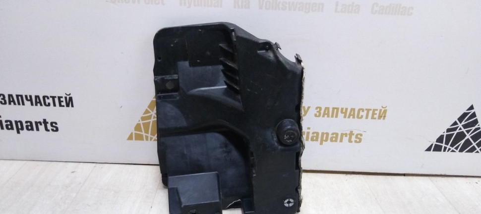 Корпус блока предохранителей Volkswagen Transporter T5 09-15 oem 7e0907296a