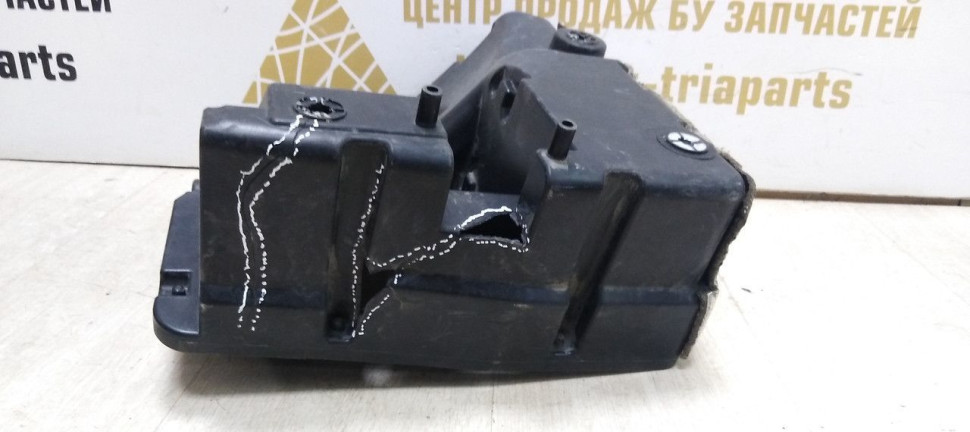 Корпус блока предохранителей Volkswagen Transporter T5 09-15 oem 7e0907296a Корпус блока предохранителей Volkswagen Transporter T5 09-15 oem 7e0907296a